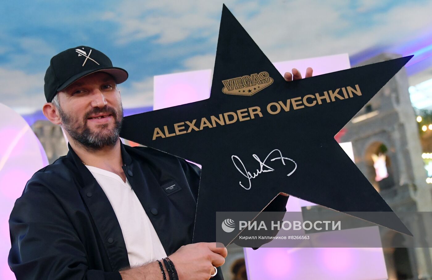 Церемония подписания именной звезды А. Овечкина для Аллеи Чемпионов VEGAS