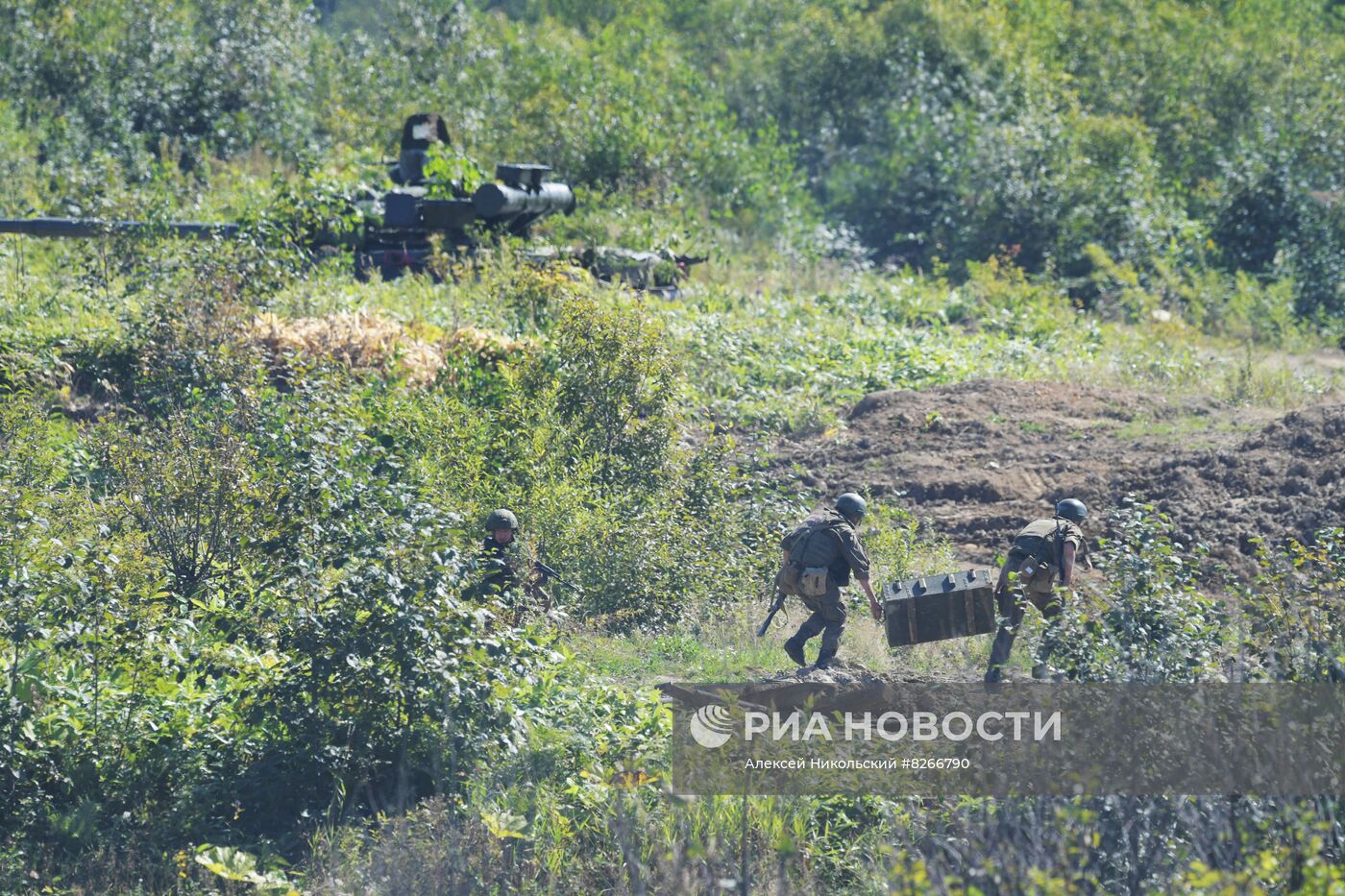 На полигоне Успеновский в рамках учения "Восток-2022" 