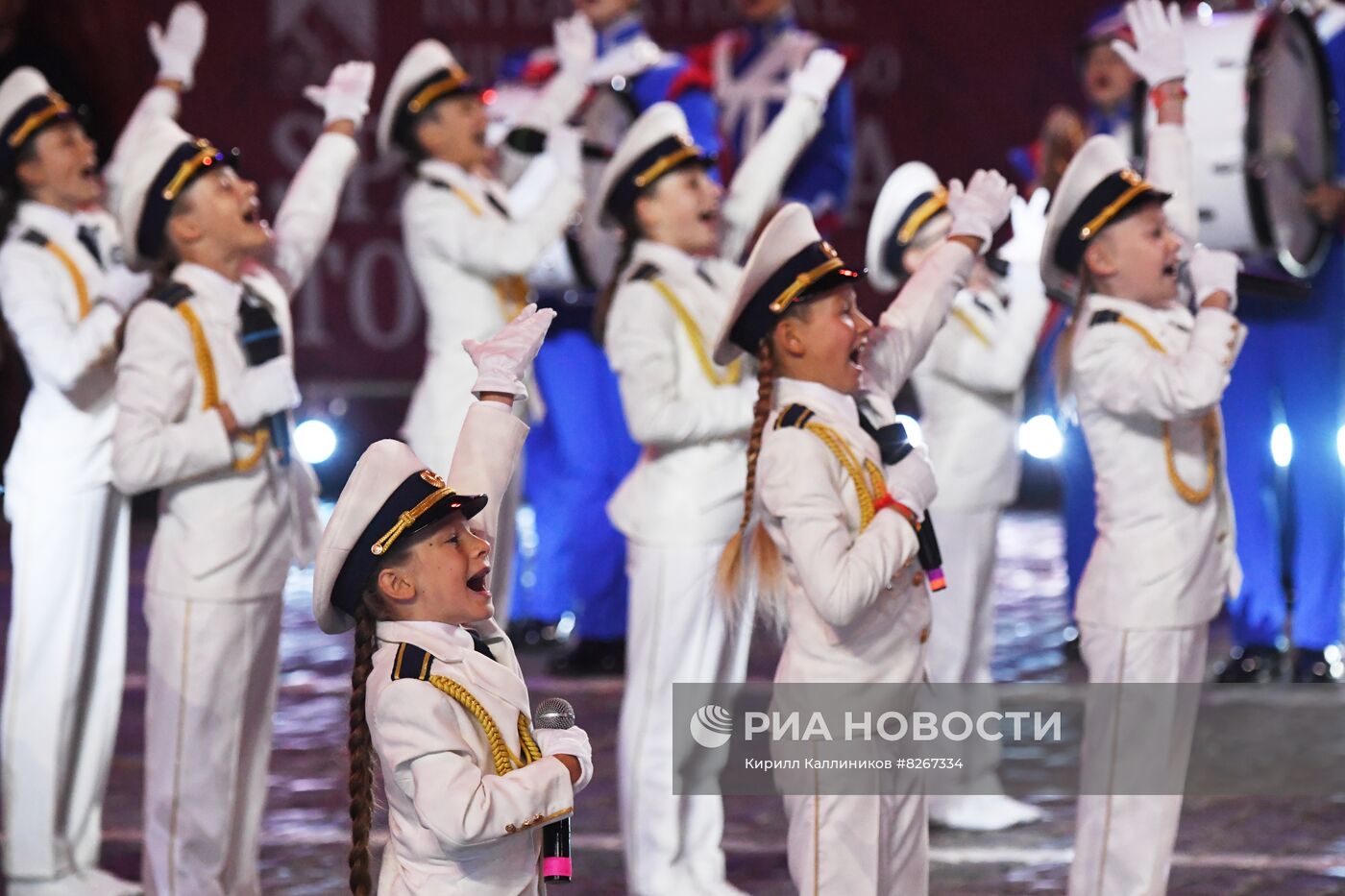 Церемония закрытия Международного военно-музыкального фестиваля "Спасская башня"  