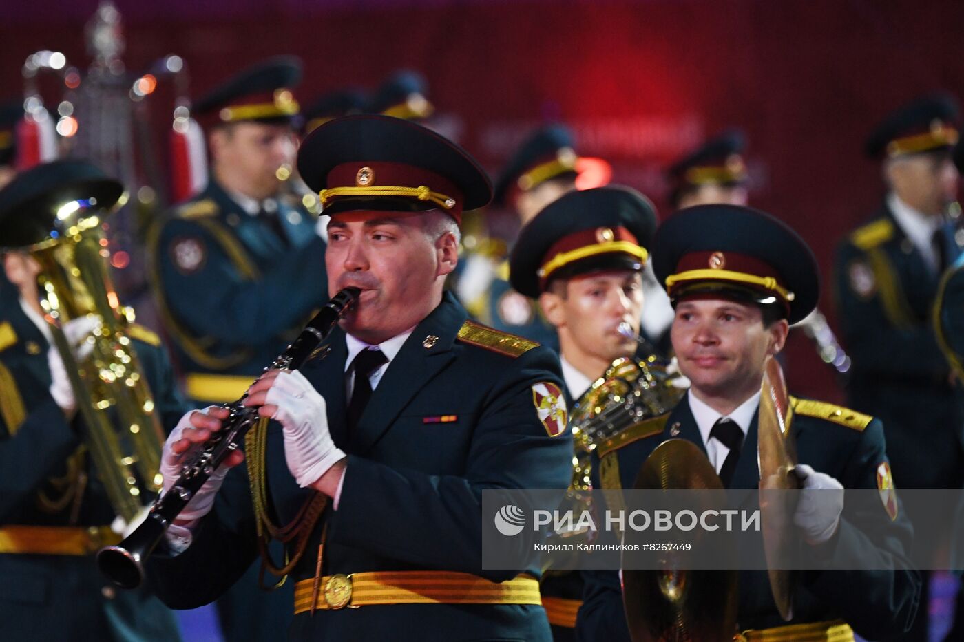 Церемония закрытия Международного военно-музыкального фестиваля "Спасская башня"  