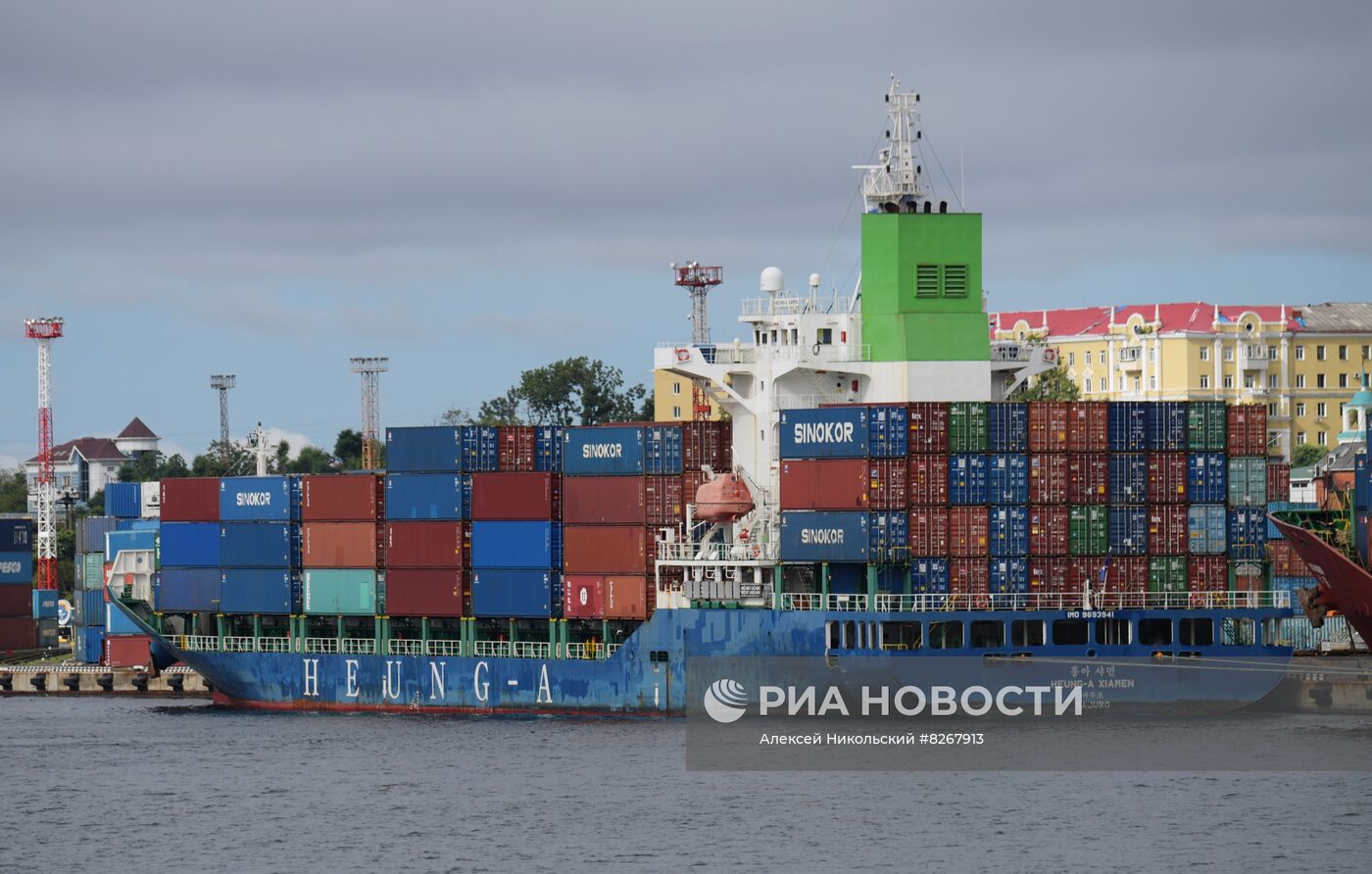 Порт Владивостока