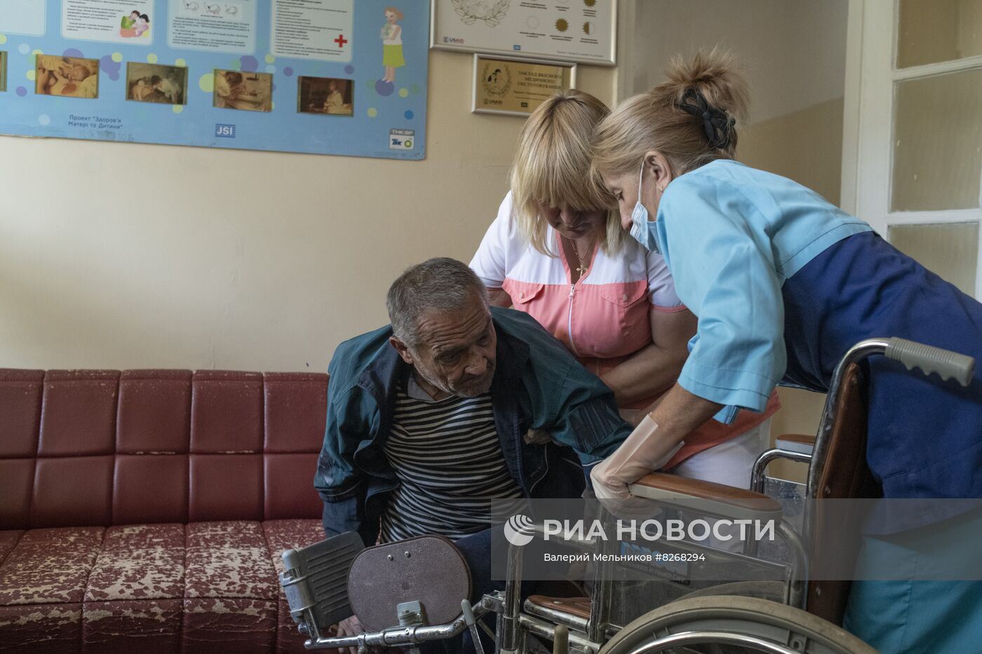Повседневная жизнь в освобожденном Лисичанске в ЛНР
