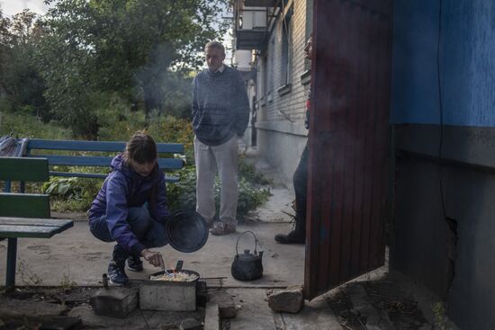 Повседневная жизнь в освобожденном Лисичанске в ЛНР