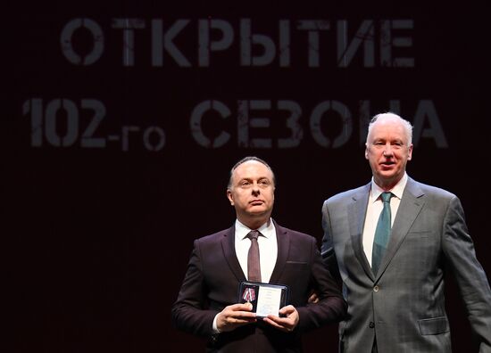 Сбор труппы театра им. Е. Вахтангова