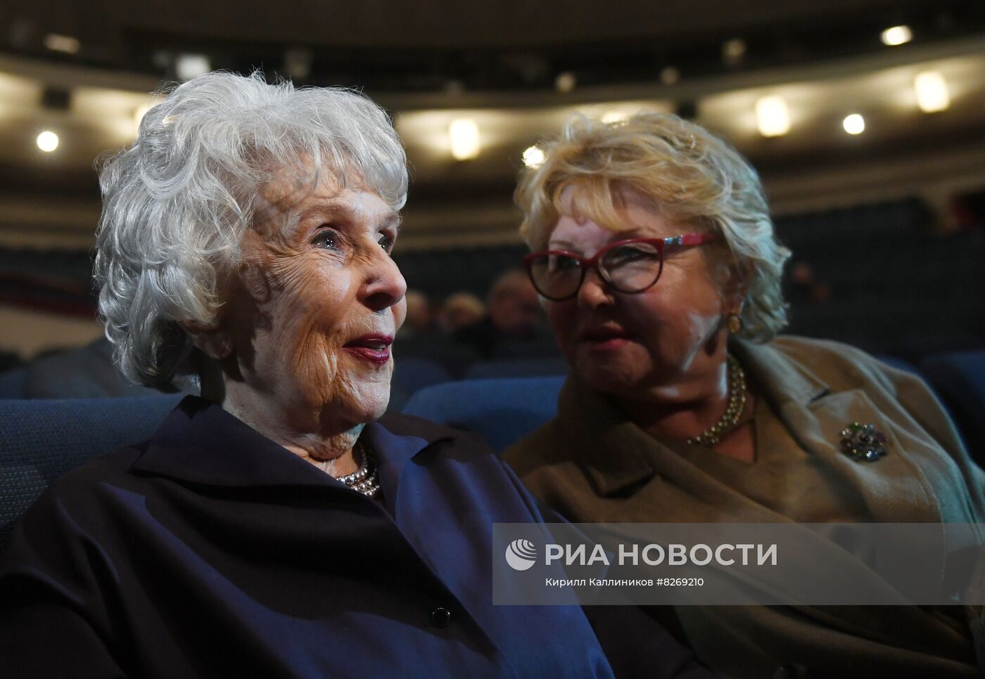 Сбор труппы Московского Академического театра сатиры