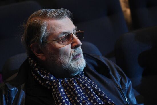 Сбор труппы Московского Академического театра сатиры