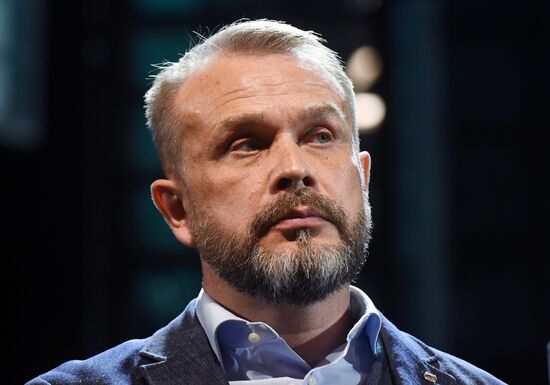 Сбор труппы Московского Академического театра сатиры