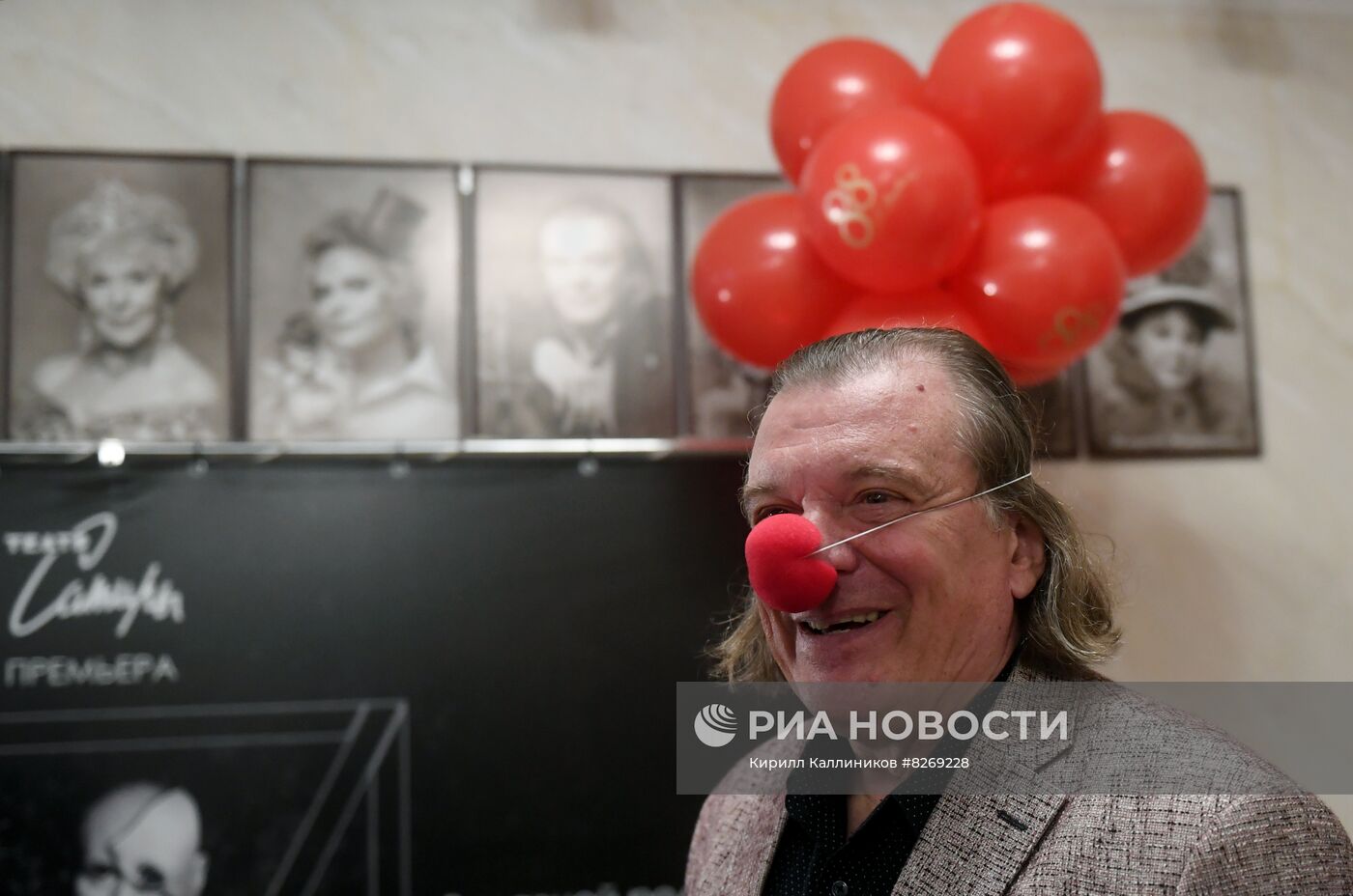 Сбор труппы Московского Академического театра сатиры