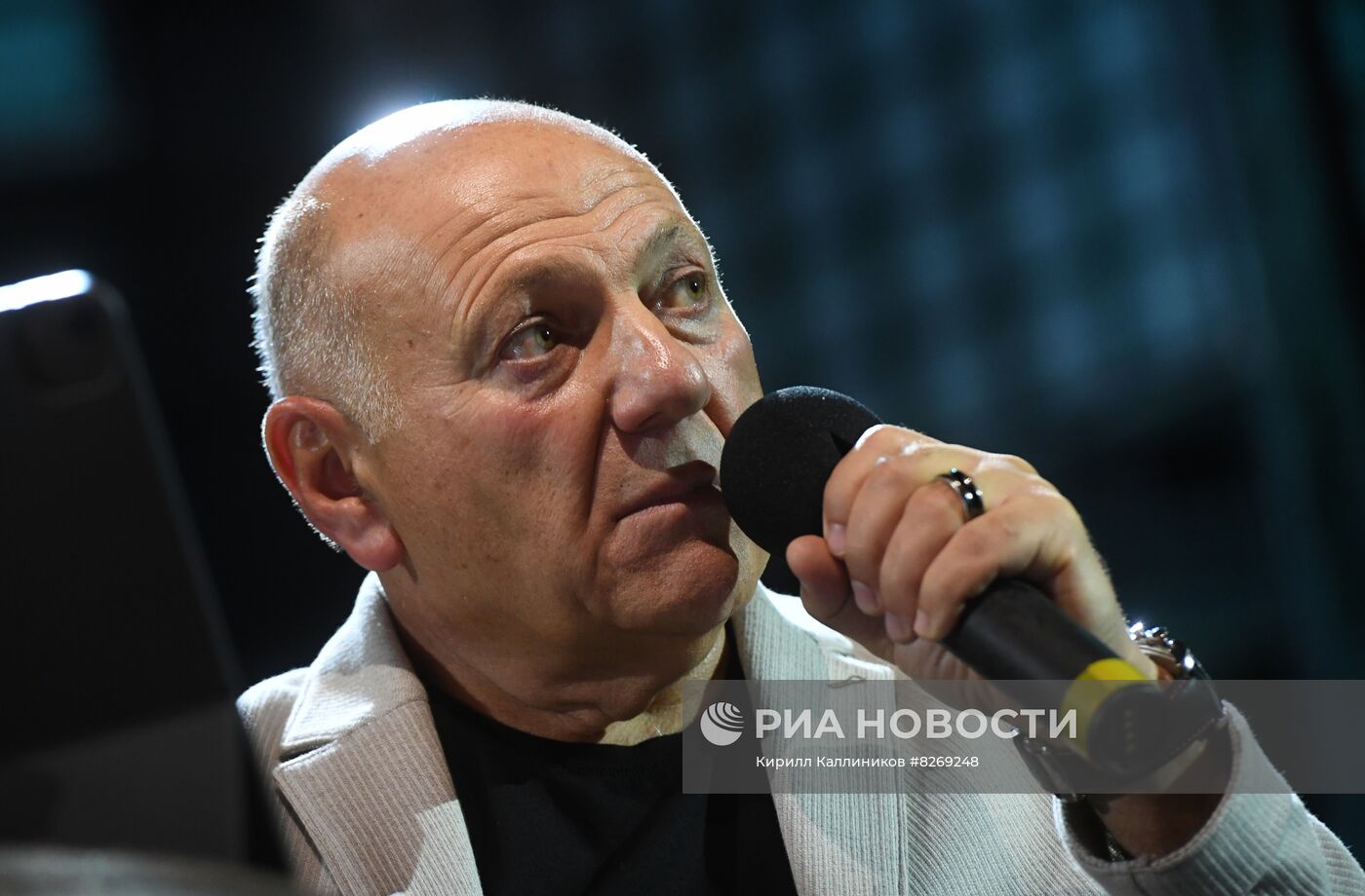 Сбор труппы Московского Академического театра сатиры