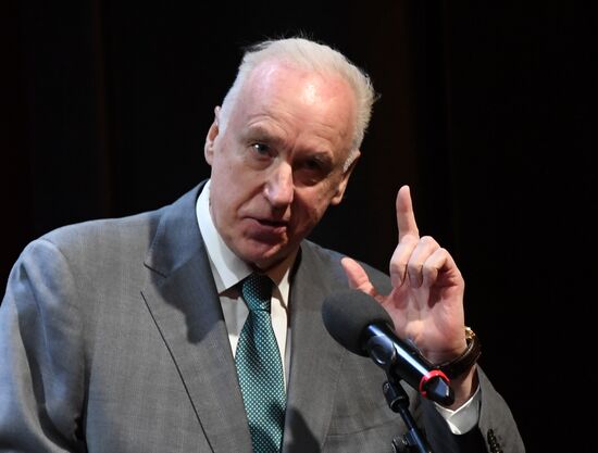 Сбор труппы театра им. Е. Вахтангова