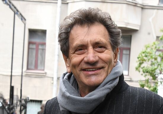 Сбор труппы театра им. Е. Вахтангова