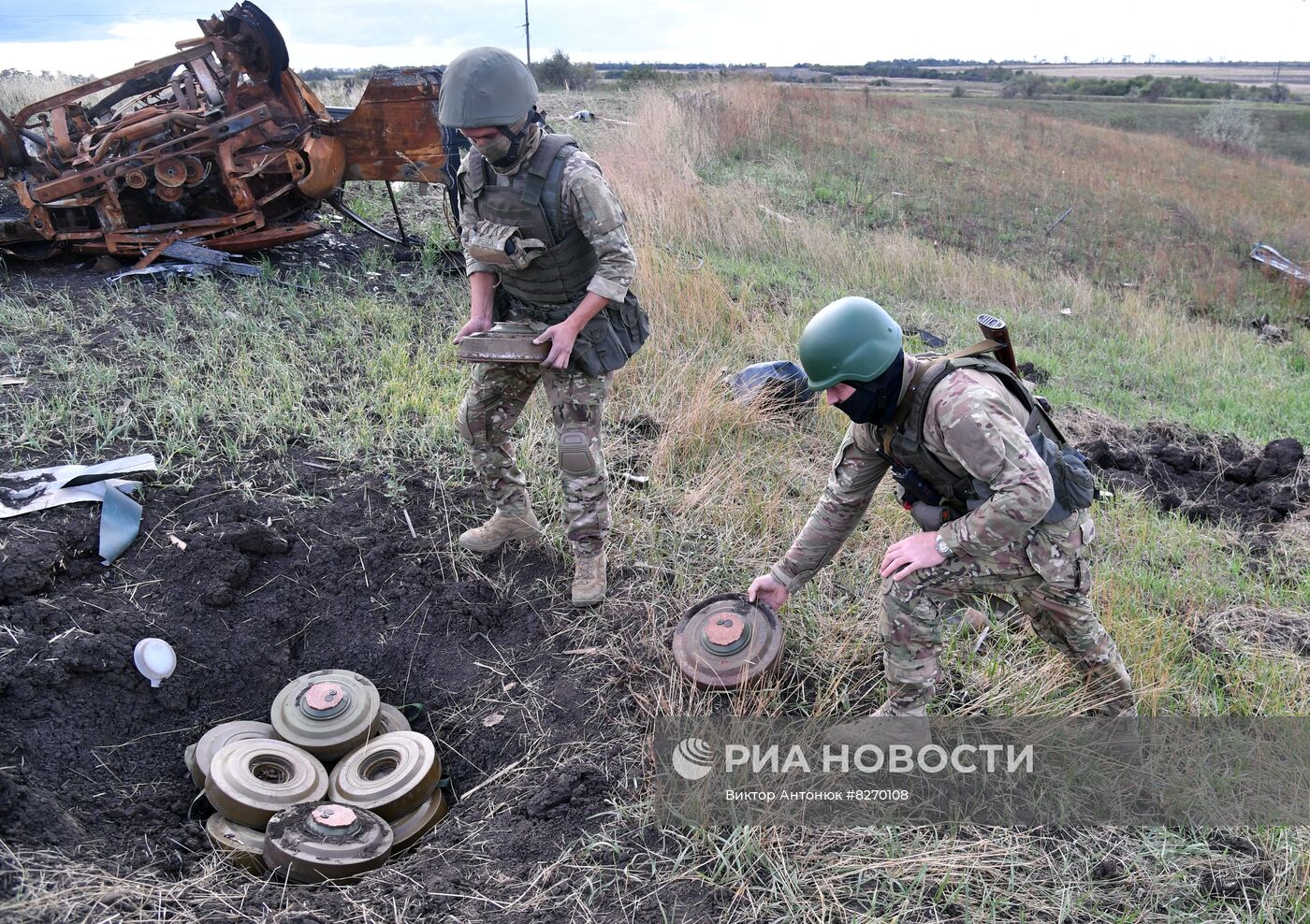 Бойцы группировки 