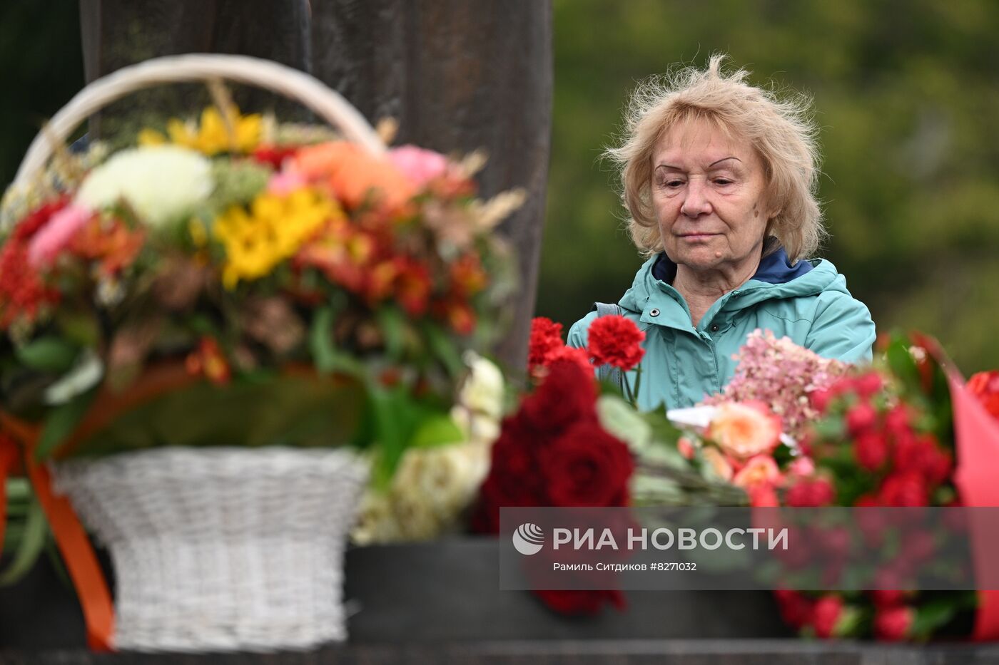 Открытие памятника народному артисту СССР И. Кобзону