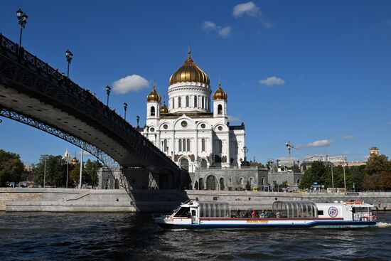 Парад судов на Москве-реке