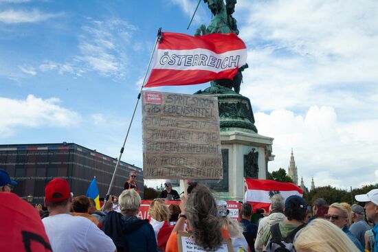 Акция протеста против инфляции в Вене