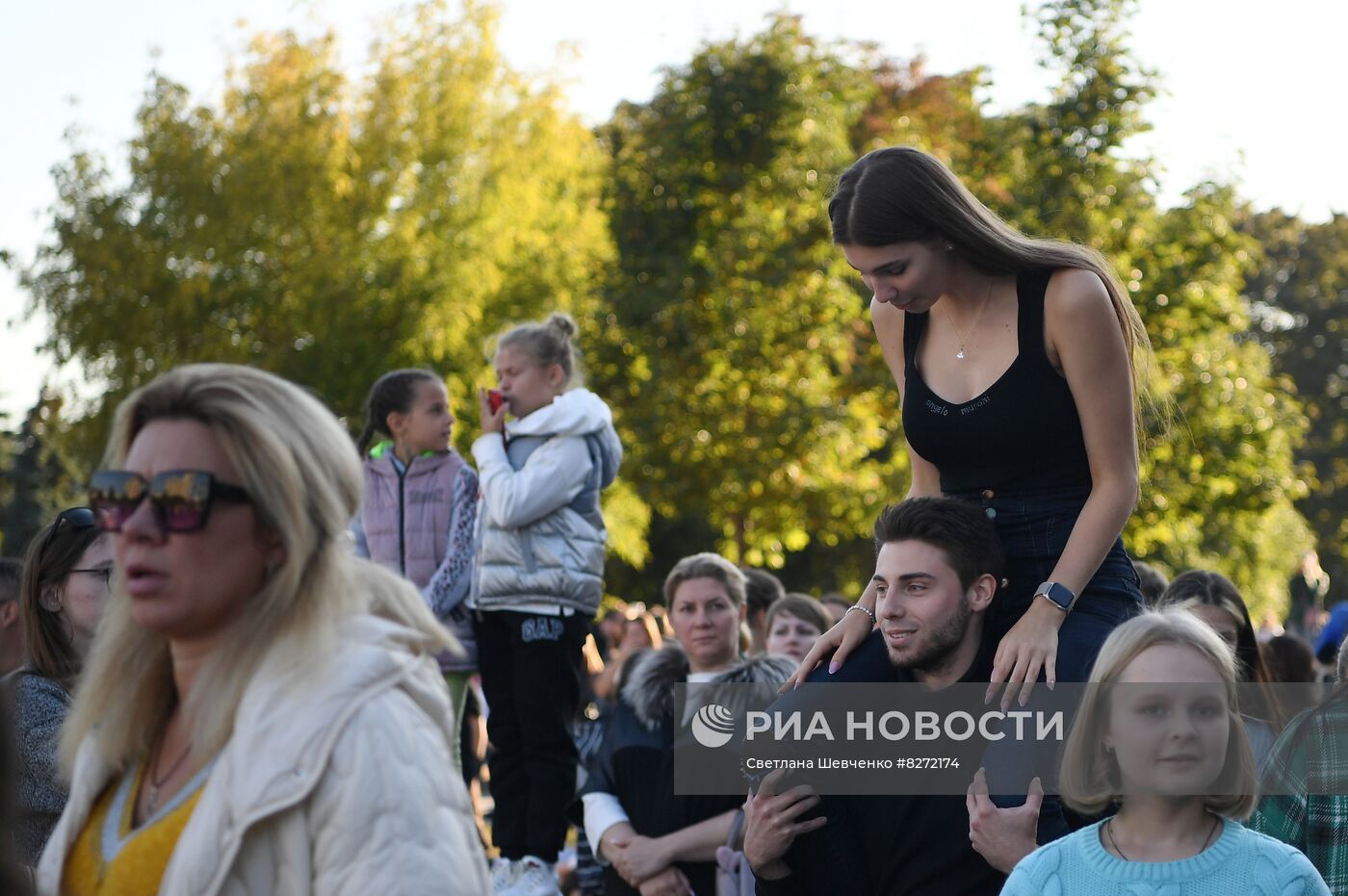 Праздничная программа, посвященная Дню города Москвы, в парке искусств "Музеон"