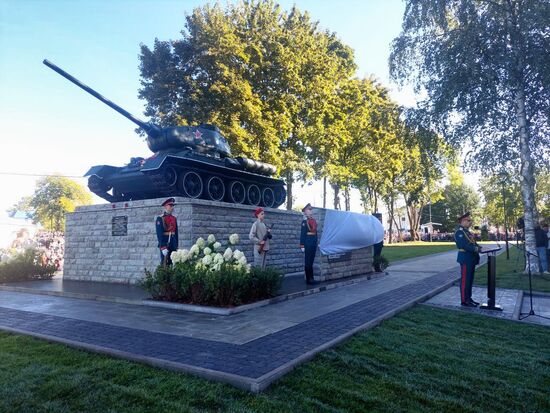 В Ивангороде открыт памятник танку Т-34