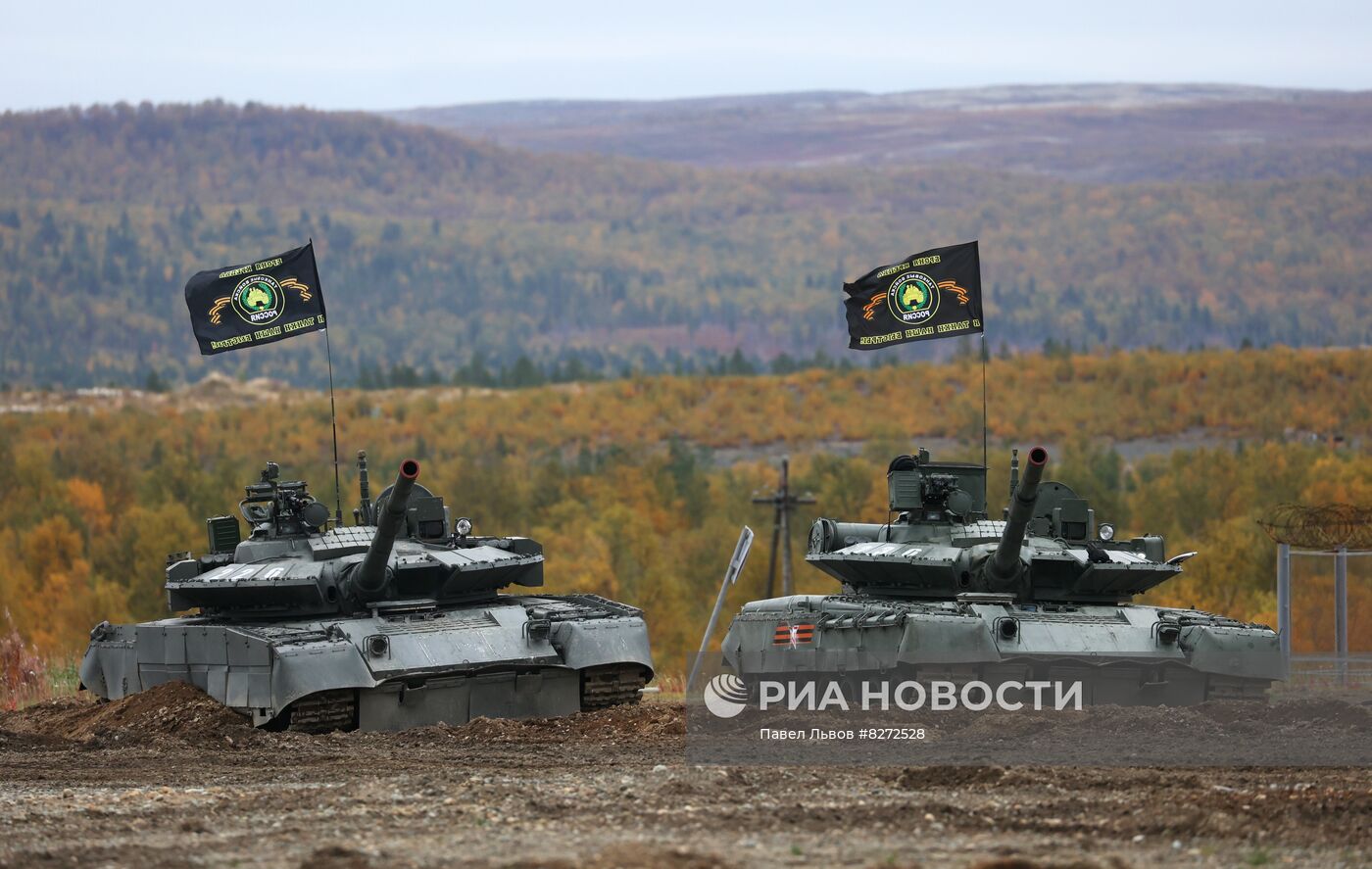 Празднование Дня танкиста в Мурманской области