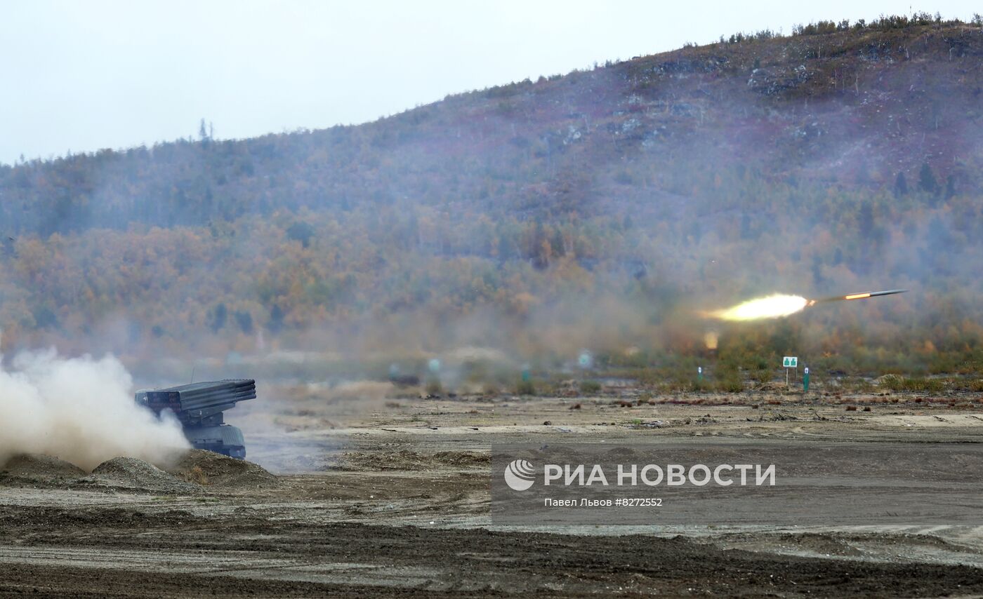 Празднование Дня танкиста в Мурманской области