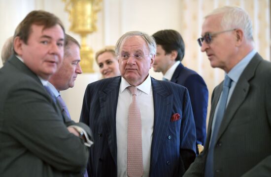 Заседание Делового совета при министре иностранных дел РФ С. Лаврове