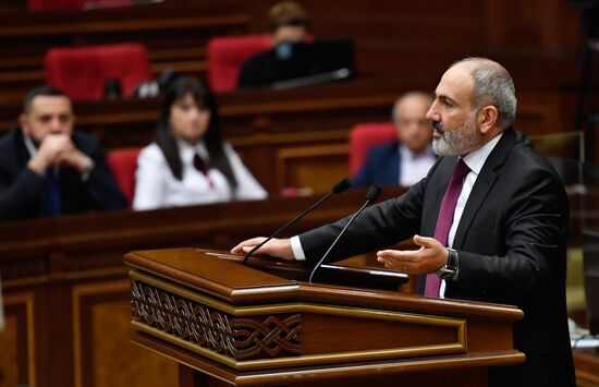 Выступление Н. Пашиняна перед парламентом в Армении