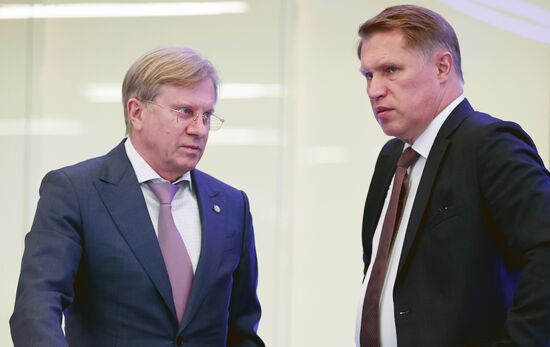 Премьер-министр РФ М. Мишустин провел стратегическую сессию по импортозамещению ПО в отраслях