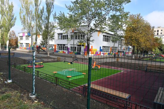 Открытие восстановленного тульскими строителями детсада в Мариуполе