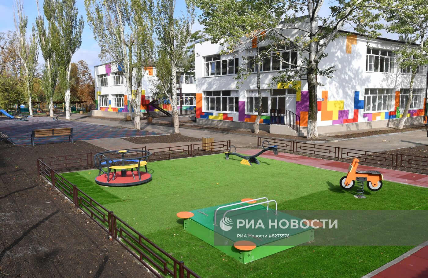 Открытие восстановленного тульскими строителями детсада в Мариуполе