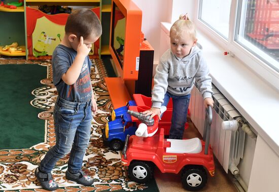 Открытие восстановленного тульскими строителями детсада в Мариуполе