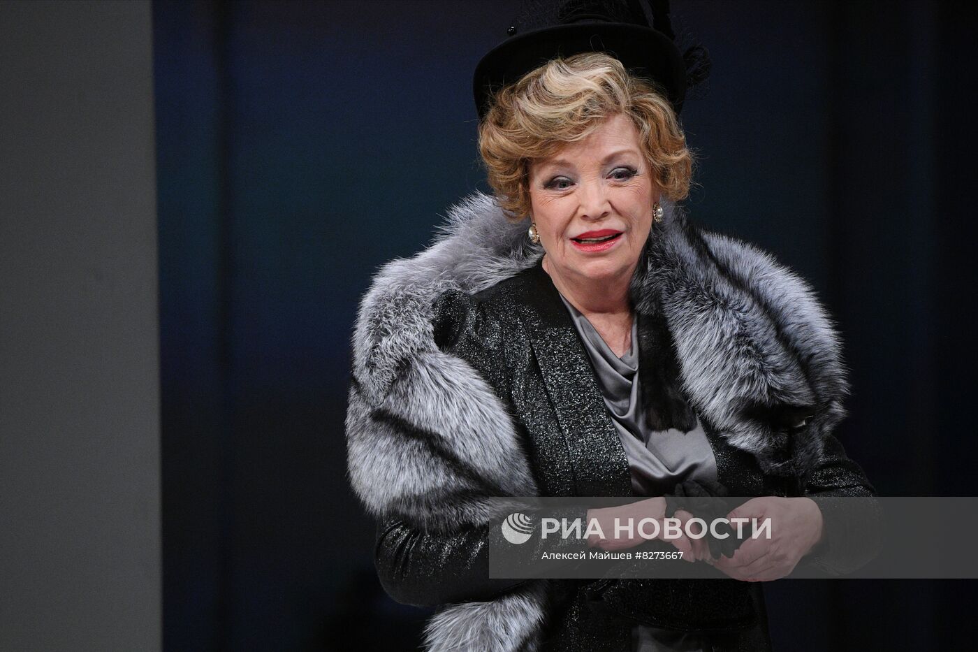 Показ спектакля "Соло для часов с боем" в театре Моссовета