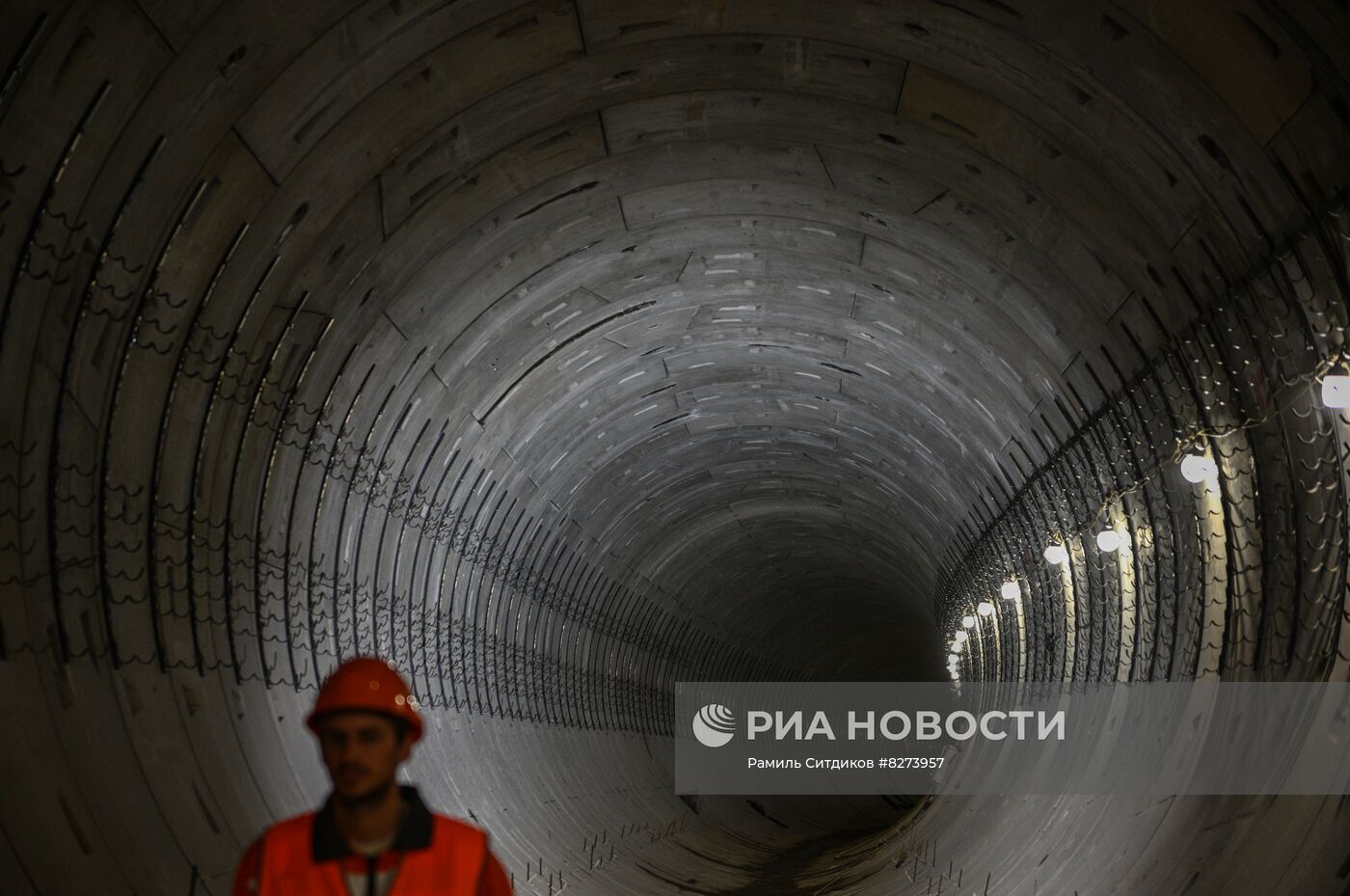 Строительство станции метро "Внуково"
