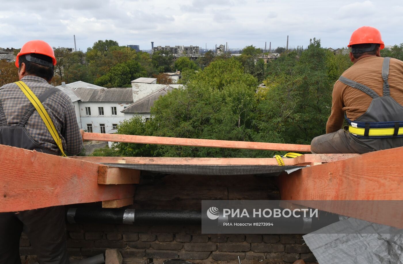 Восстановление жилых домов в Мариуполе строителями из Тулы