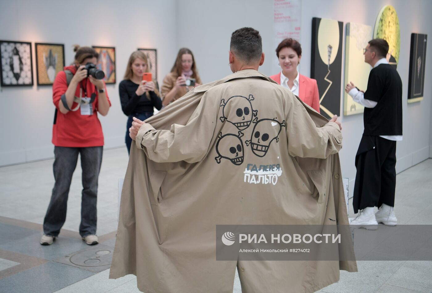 10-я Международная ярмарка современного искусства Cosmoscow