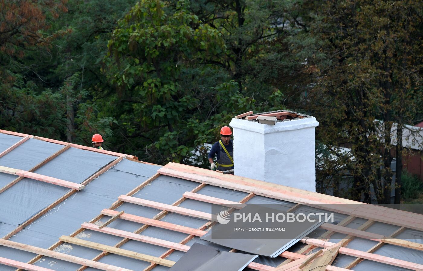 Восстановление жилых домов в Мариуполе строителями из Тулы