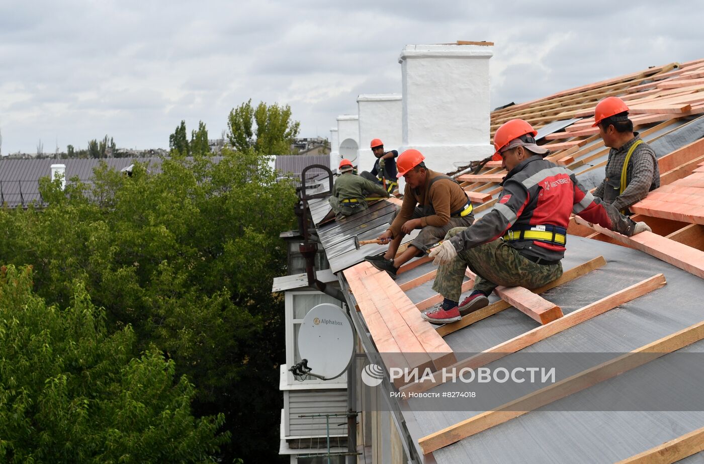 Восстановление жилых домов в Мариуполе строителями из Тулы