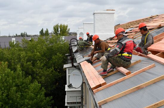 Восстановление жилых домов в Мариуполе строителями из Тулы