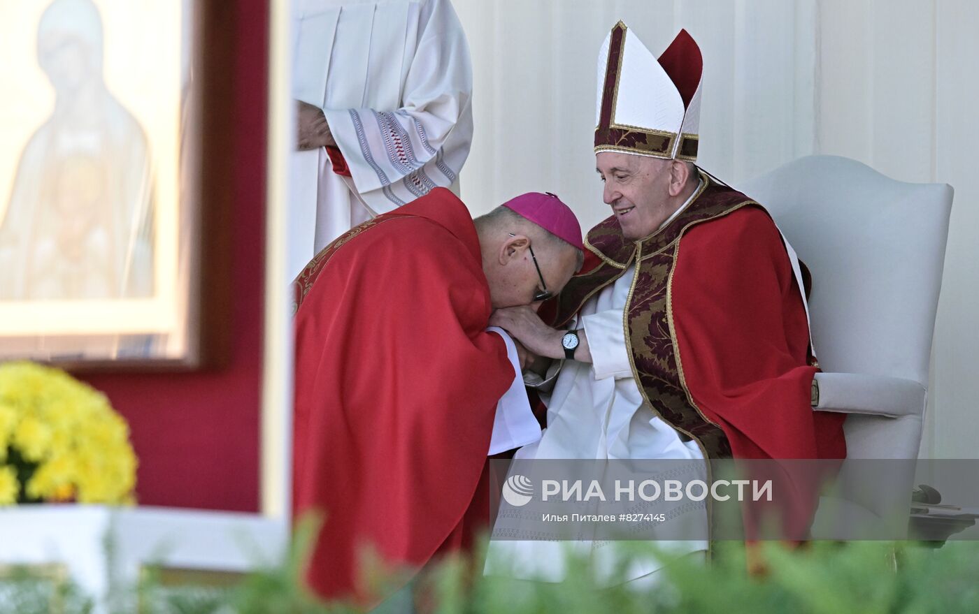 Папа Римский Франциск провел мессу в ходе визита в Казахстан