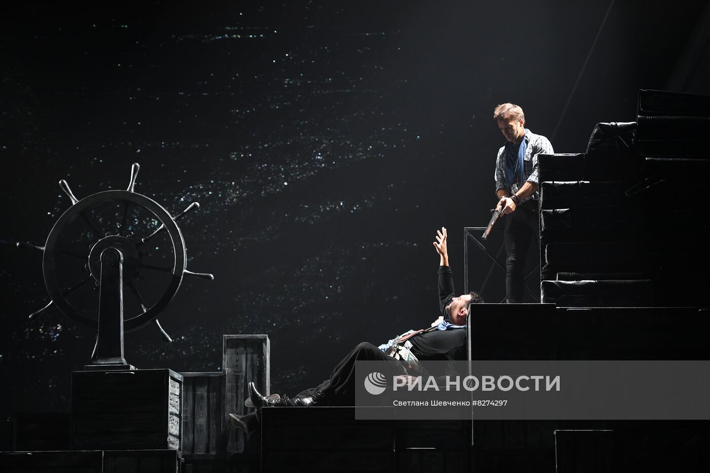 Показ рок-баллады "Остров сокровищ" в РАМТ