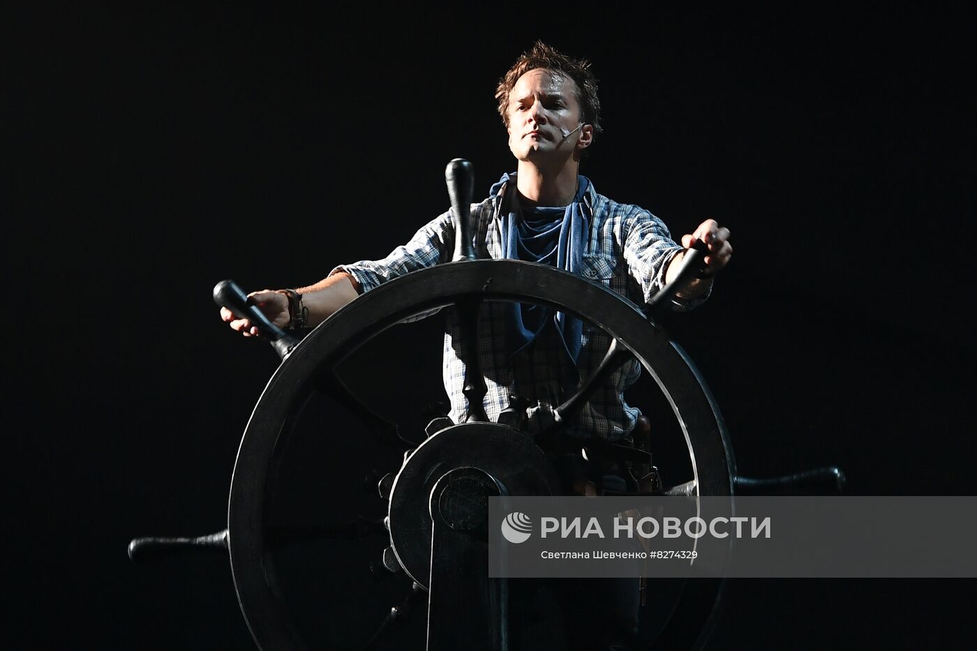 Показ рок-баллады "Остров сокровищ" в РАМТ