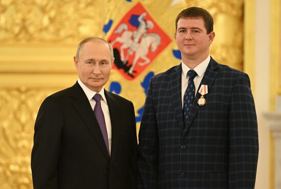 Президент РФ В. Путин принял участие в мероприятии к 100-летию Госсанэпидслужбы