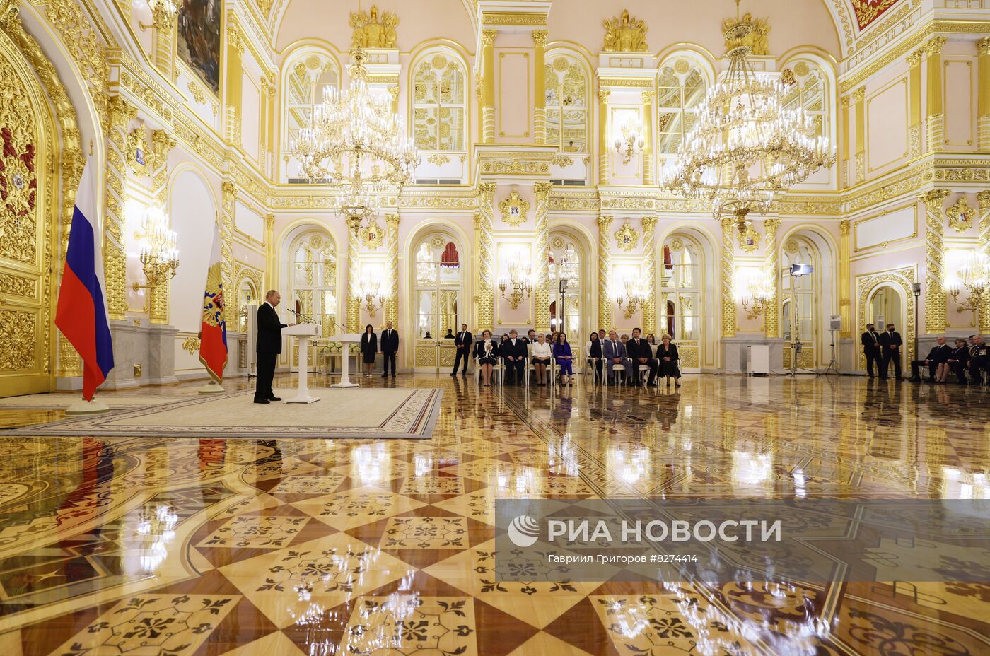 Президент РФ В. Путин принял участие в мероприятии к 100-летию Госсанэпидслужбы