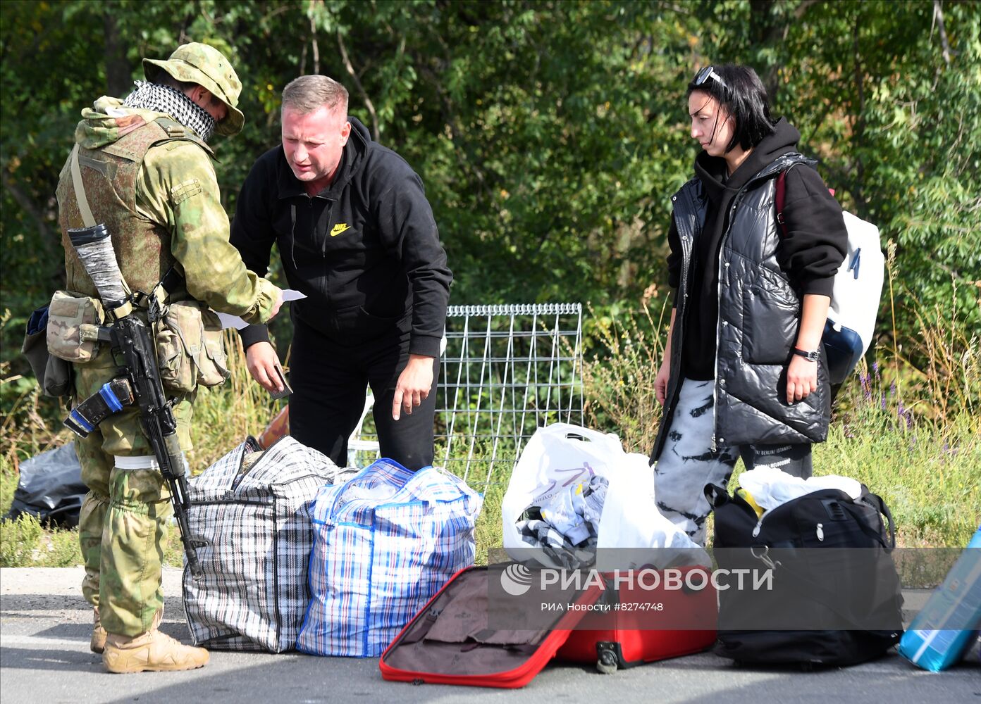 Работа пропуского пункта "Васильевка" в Запорожской области