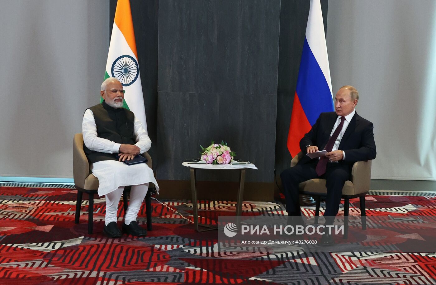 Президент РФ В. Путин принял участие в саммите ШОС