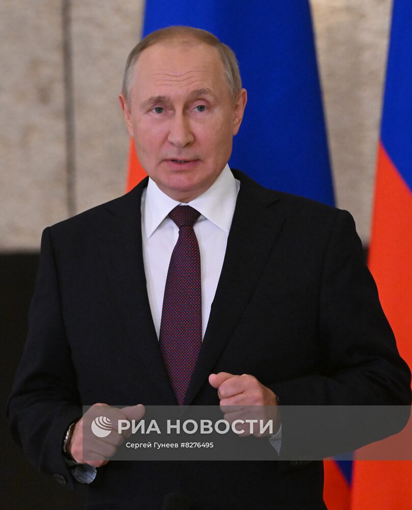 Президент РФ В. Путин принял участие в саммите ШОС