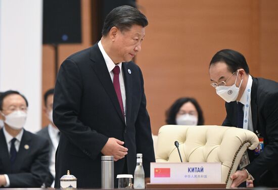 Президент РФ В. Путин принял участие в саммите ШОС