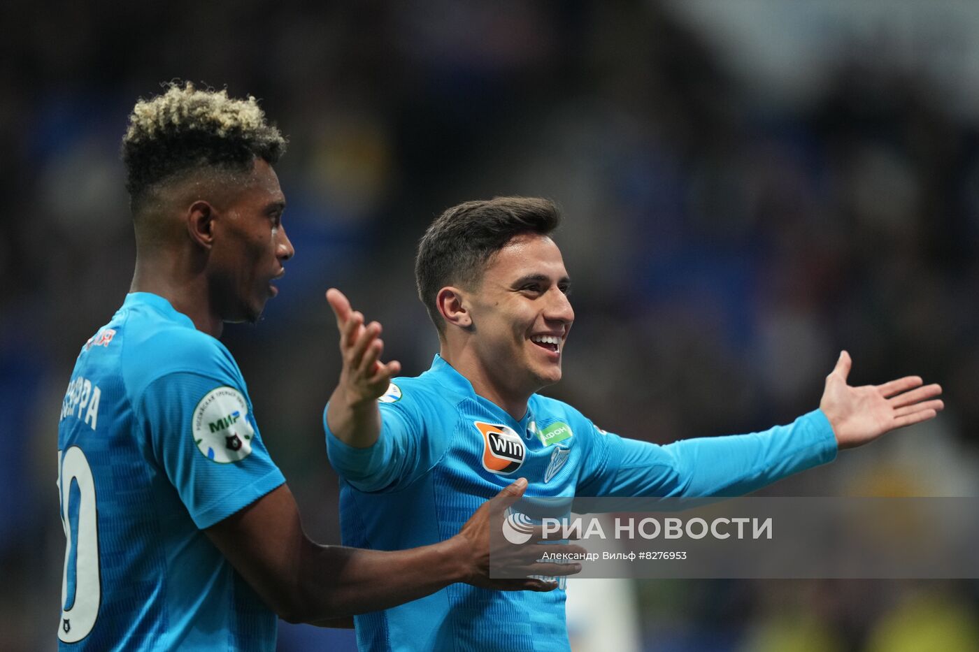 Футбол. РПЛ. Матч "Динамо" - "Зенит"