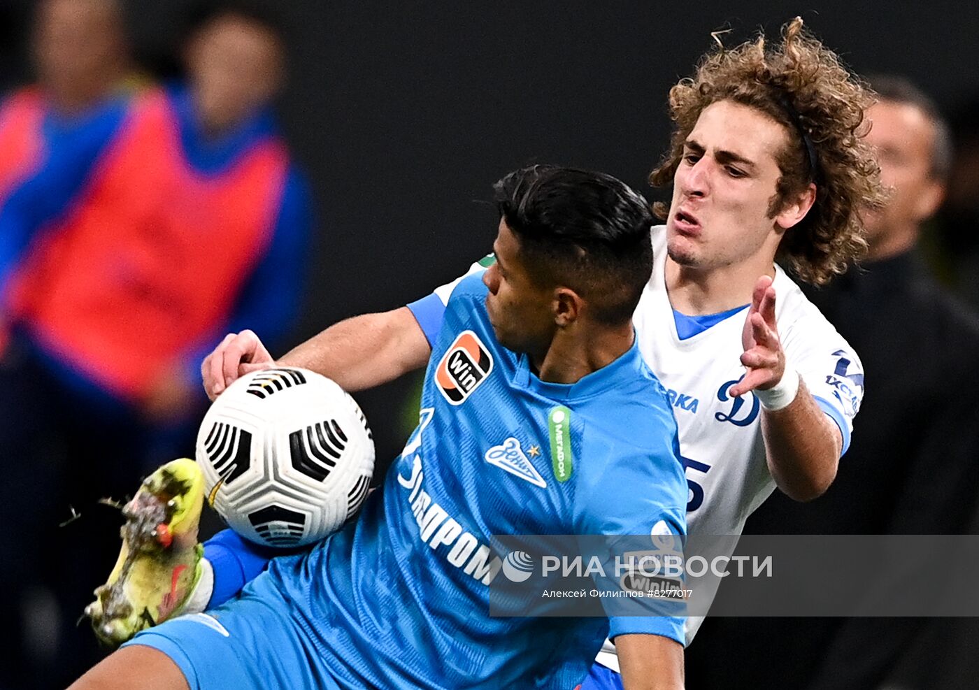 Футбол. РПЛ. Матч "Динамо" - "Зенит"