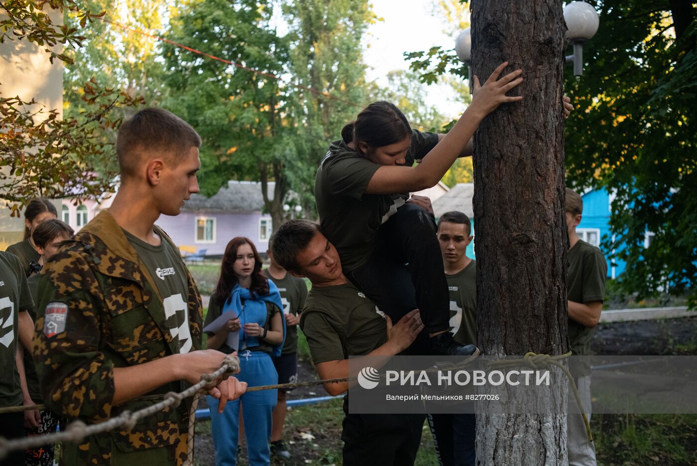 Республиканская военно-спортивная игра для подростков "Зарница" в ЛНР