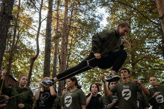 Республиканская военно-спортивная игра для подростков "Зарница" в ЛНР