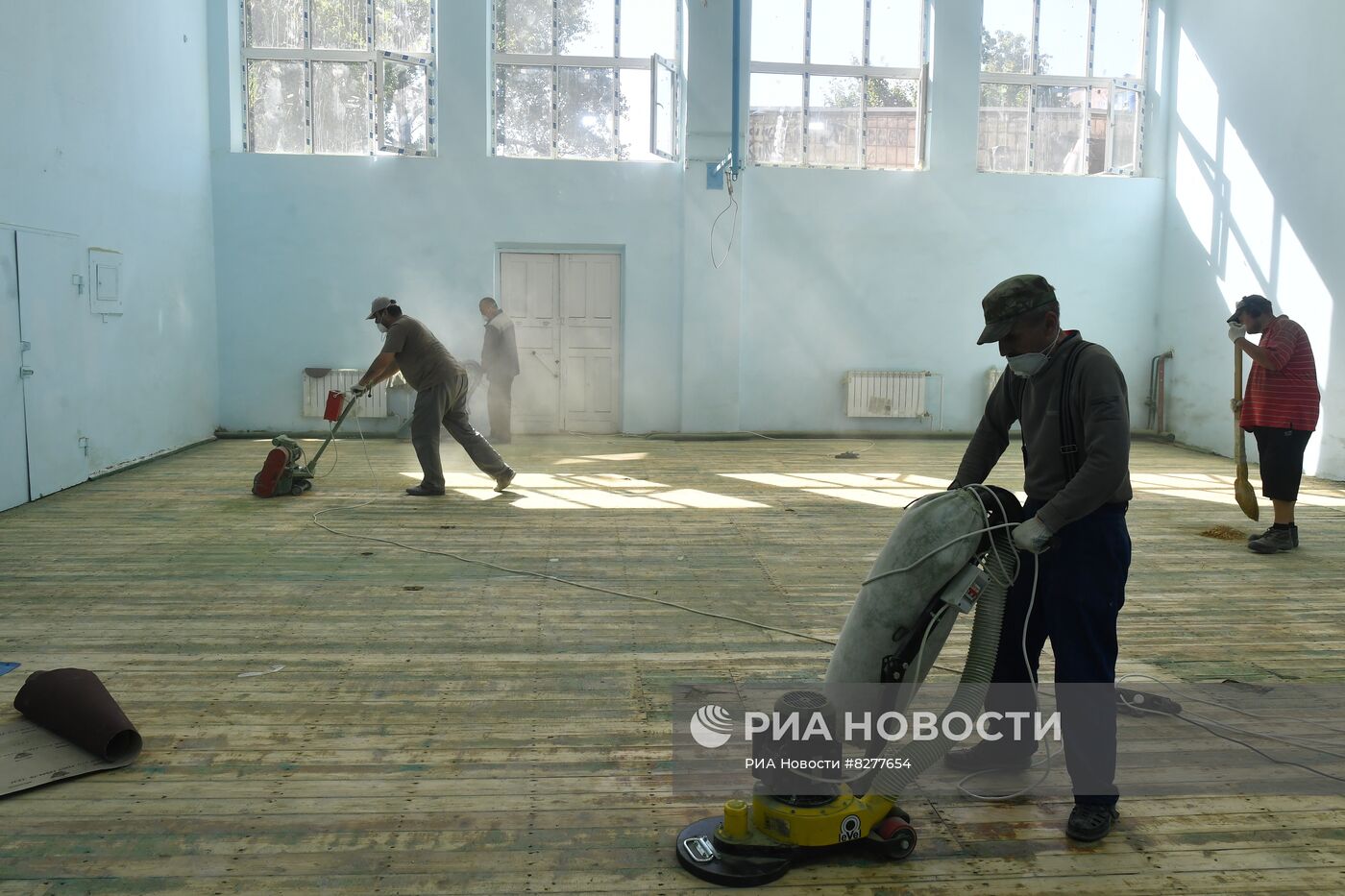 Восстановление школы в Донецке